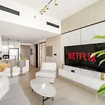 Vayk - Beautiful 1Br Retreat In Binghatti Corner